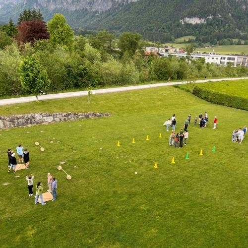 Hindernisparcours mit Sam und Bina