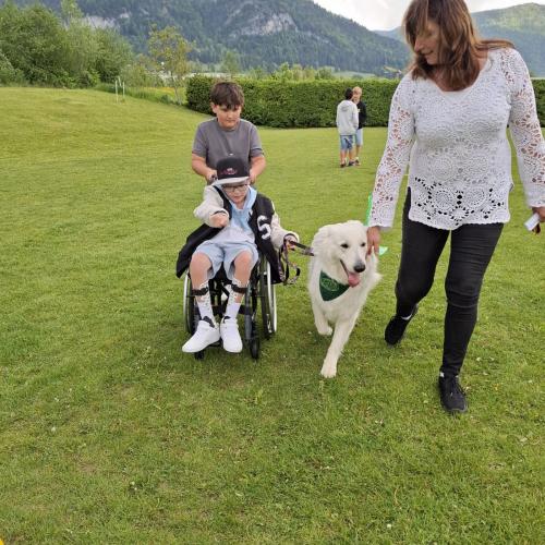 Hindernisparcours mit Sam und Bina